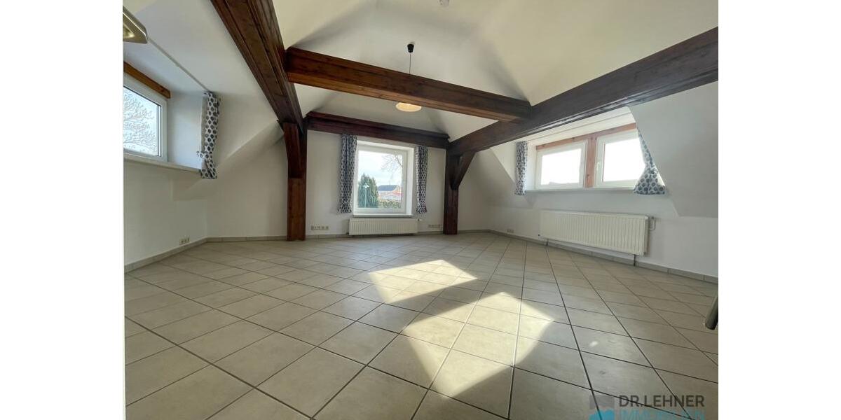 Dachgeschoßwohnung Arneburg - 3 Zimmer, 60 m&sup2;, 540&euro; | Angebot:25903053