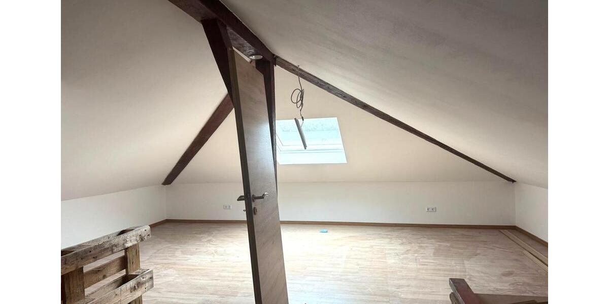 Etagenwohnung Gries - 3 Zimmer, 90 m&sup2;, 1.150&euro; | Angebot:25868015