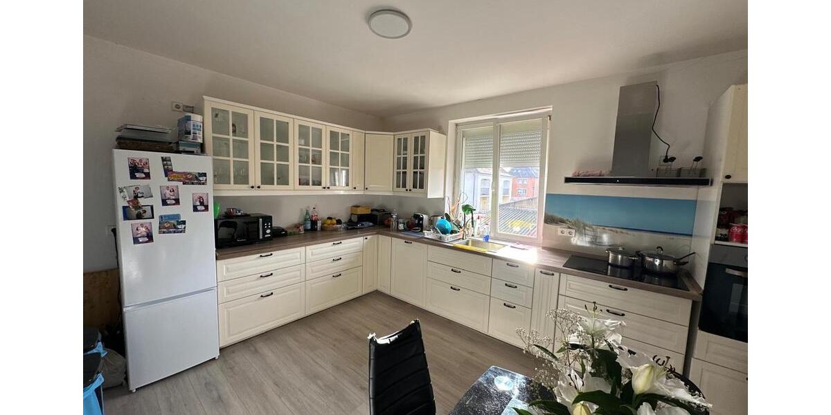 Etagenwohnung Breisach am Rhein - 4 Zimmer, 112 m&sup2;, 1.100&euro; | Angebot:25158429