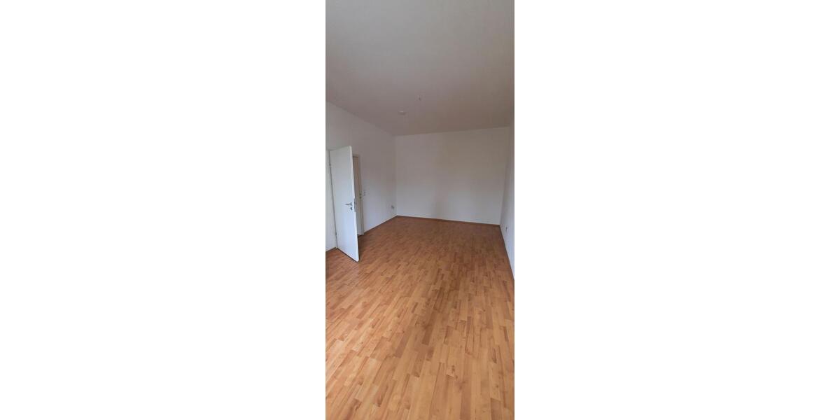 Etagenwohnung Bremerhaven Mitte - 4 Zimmer, 138 m&sup2;, 828&euro; | Angebot:22093029