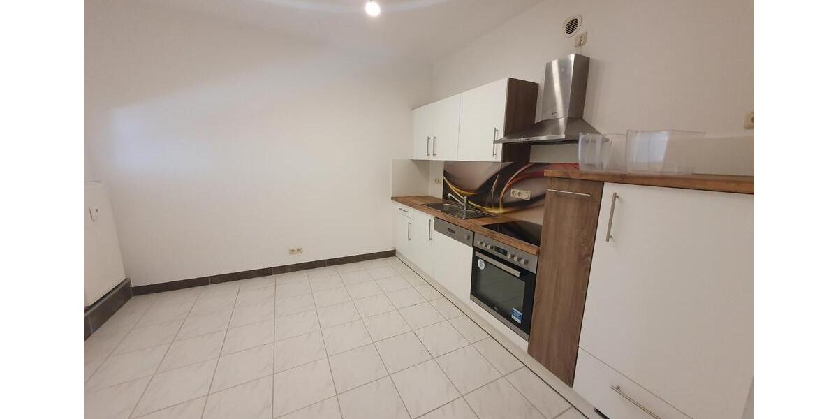 Etagenwohnung Eisenberg - 2 Zimmer, 76 m&sup2;, 570&euro; | Angebot:26197246