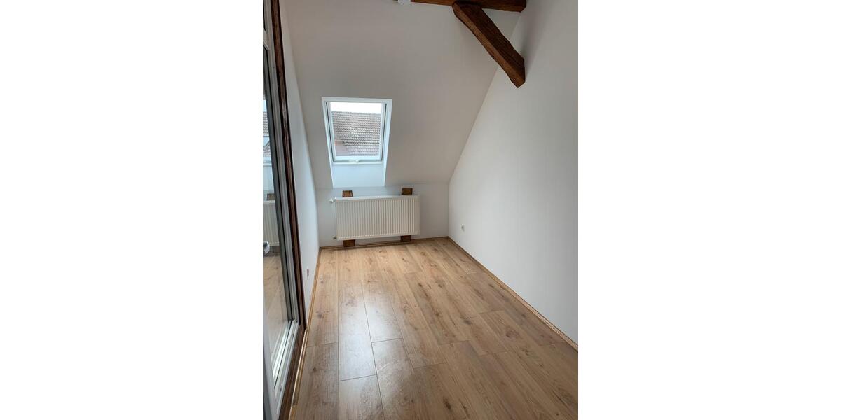 Dachgeschoßwohnung Eicklingen - 2 Zimmer, 90 m&sup2;, 800&euro; | Angebot:26261956