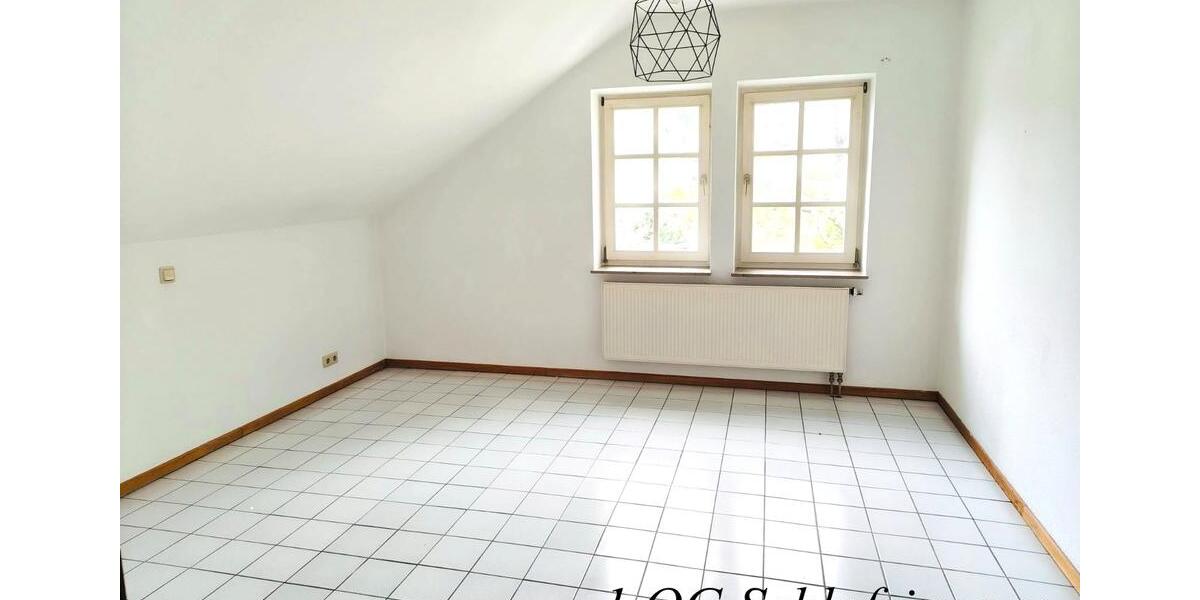 Dachgeschoßwohnung Dautphetal - 4 Zimmer, 110 m&sup2;, 880&euro; | Angebot:26573204