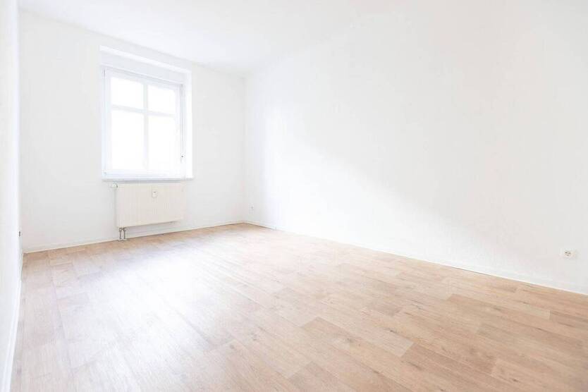 Schöne, Helle, Moderne, Saniert, 3-Zimmer Wohnung in Forst, ruhig, zentral