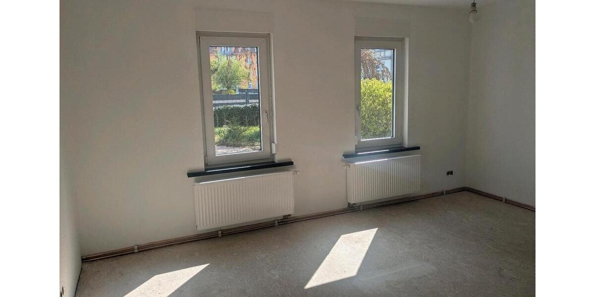 Erdgeschoßwohnung Gotha - 4 Zimmer, 100 m&sup2;, 950&euro; | Angebot:26361225