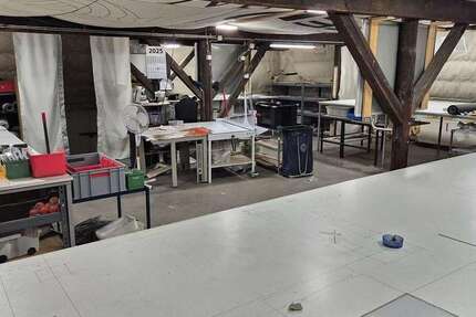 Halle in Krefeld 895 € zimmer