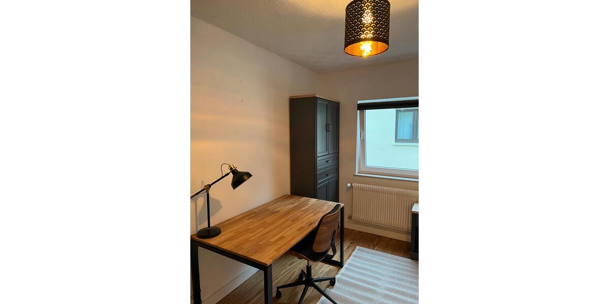Einfamilienhaus Mannheim Feudenheim - 9 Zimmer, 180 m&sup2;, 450&euro; | Angebot:26089094