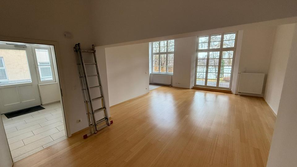 Erdgeschoßwohnung Schwerin Friedrichsthal - 2 Zimmer, 82 m&sup2;, 819&euro; | Angebot:24492773