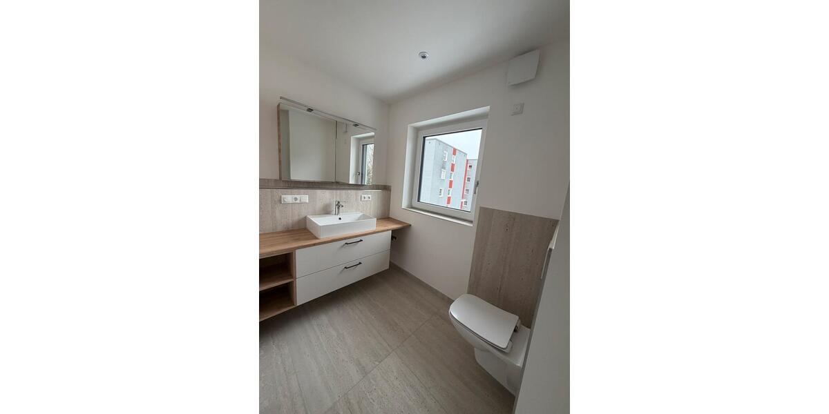 Einfamilienhaus Tittmoning - 2 Zimmer, 70 m&sup2;, 1.000&euro; | Angebot:24829078