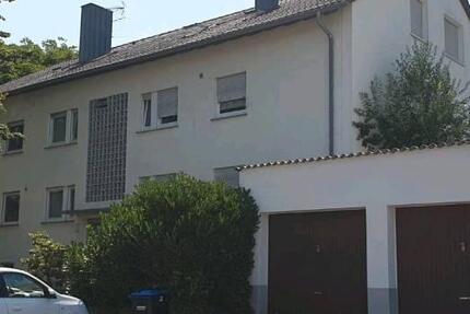 Sehr ruhige 2 Zimmer Dachgeschosswohnung 2 zimmer