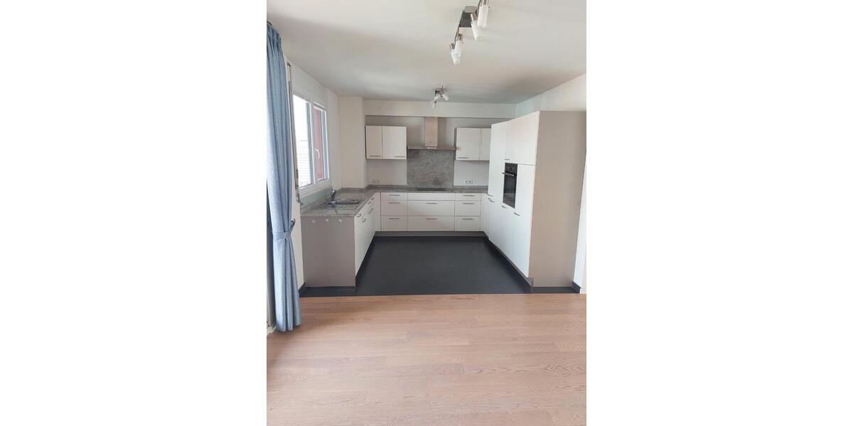 Exklusive 3-Zimmer Penthouse-Wohnung mit Dachterrasse in Singen 3 zimmer