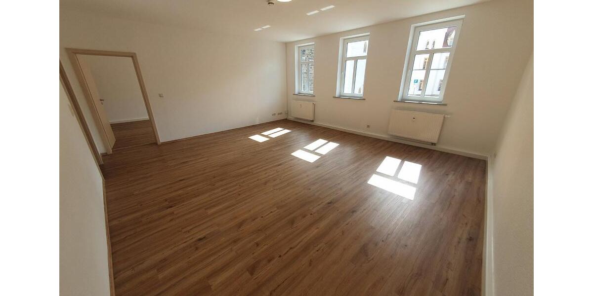 Etagenwohnung Eisenberg - 2 Zimmer, 76 m&sup2;, 570&euro; | Angebot:26197246