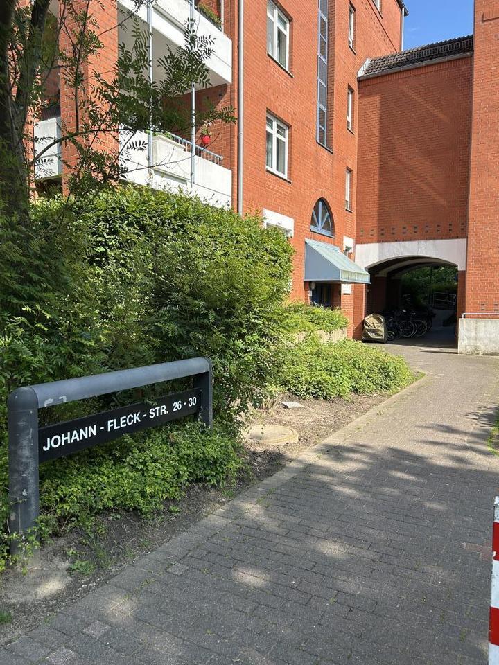 Gemütliche 2-Zimmer-Wohnung im Erdgeschoss in Kiel-Klausbrook zimmer