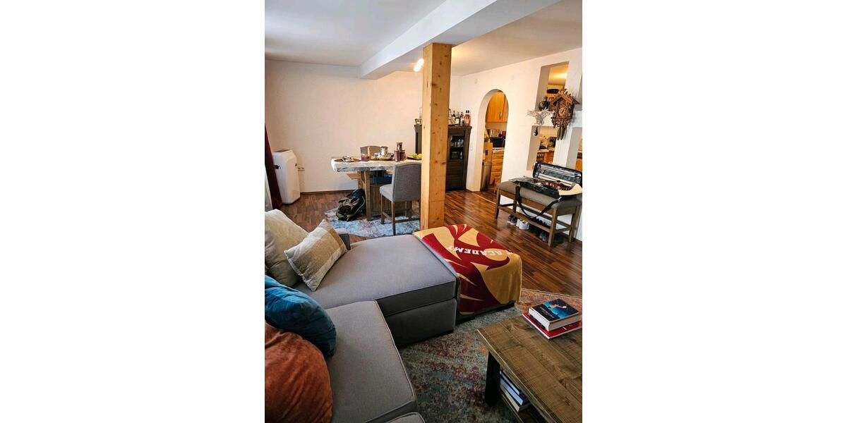 Etagenwohnung Pfeffelbach - 5 Zimmer, 120 m&sup2;, 1.050&euro; | Angebot:26181982