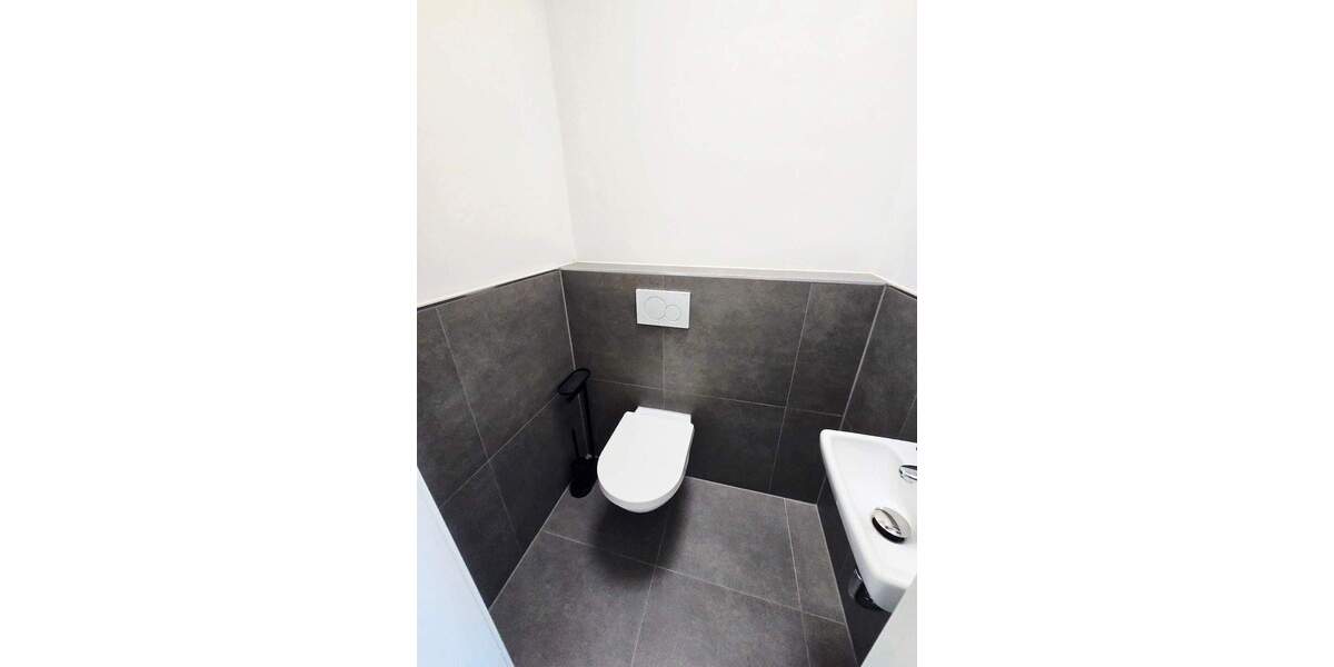 Etagenwohnung Nürnberg Neuröthenbach - 2 Zimmer, 87 m&sup2;, 1.300&euro; | Angebot:25665173