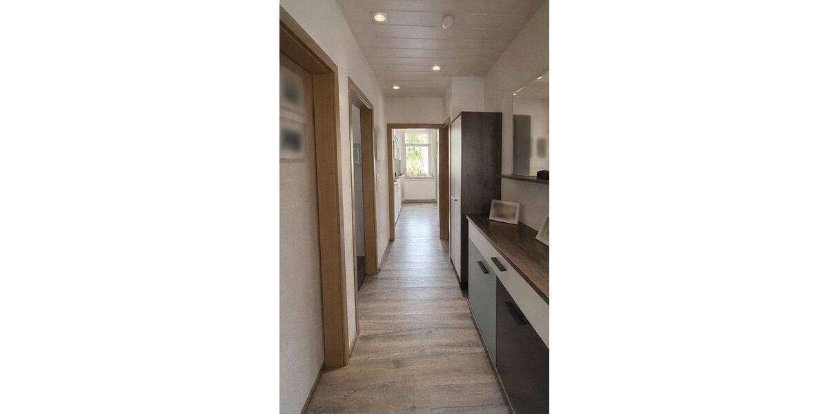 Dachgeschoßwohnung Werdau - 4 Zimmer, 78 m&sup2;, 700&euro; | Angebot:25369430