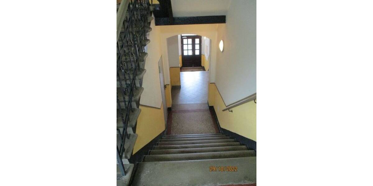 Attraktive 2 - Zi.- Wohnung mit Balkon im Grünen mit hervorragender Aussicht über Plauen 2 zimmer