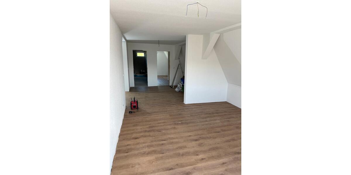 Dachgeschoßwohnung Linden - 1 Zimmer, 88 m&sup2;, 840&euro; | Angebot:26600844