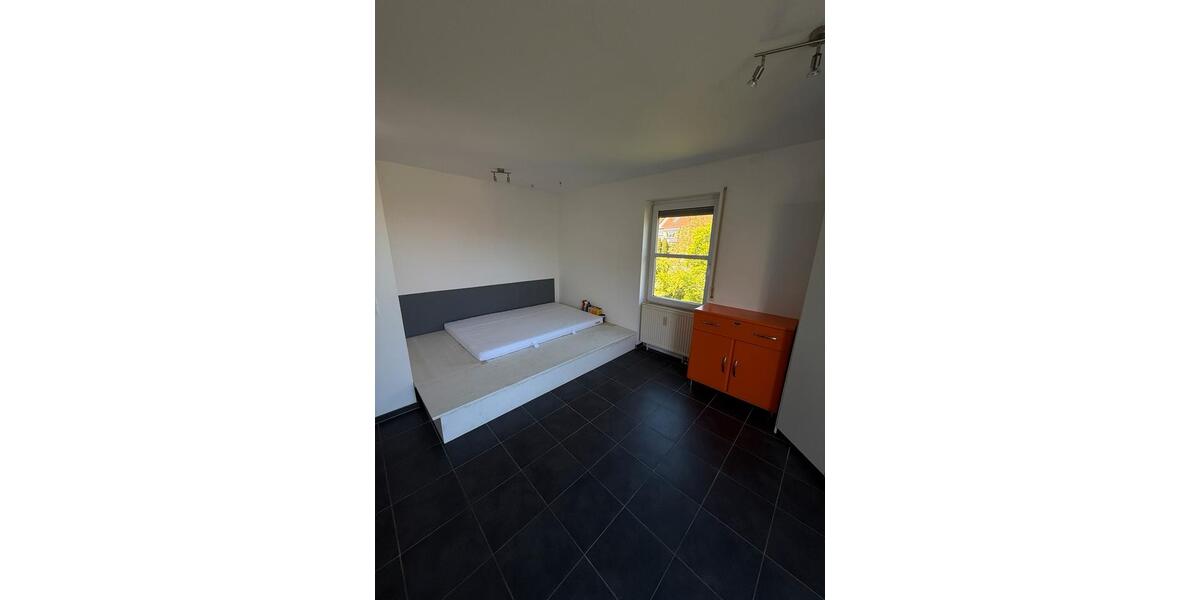 Hochparterre Tübingen Schönblick / Winkelwiese - 1 Zimmer, 28 m&sup2;, 600&euro; | Angebot:26406604