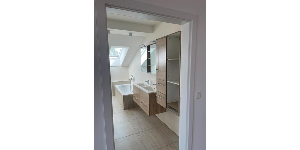 Dachgeschoßwohnung Rheinmünster - 3 Zimmer, 100 m&sup2;, 1.000&euro; | Angebot:26611026