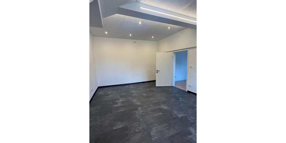 Dachgeschoßwohnung Saarlouis - 2 Zimmer, 76 m&sup2;, 700&euro; | Angebot:26630202