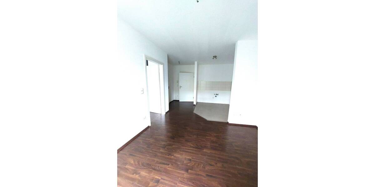 Etagenwohnung Dessau-Roßlau Kochstedt - 2 Zimmer, 37 m&sup2;, 305&euro; | Angebot:26155298