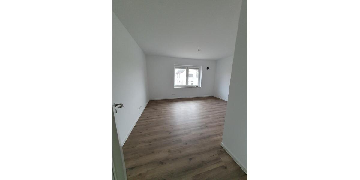 Etagenwohnung Wanna - 3 Zimmer, 86 m&sup2;, 1.078&euro; | Angebot:24363506