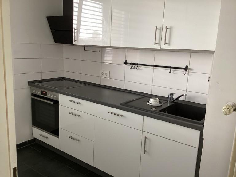 Attraktive 2-Zimmer-Wohnung mit Balkon und EBK zimmer
