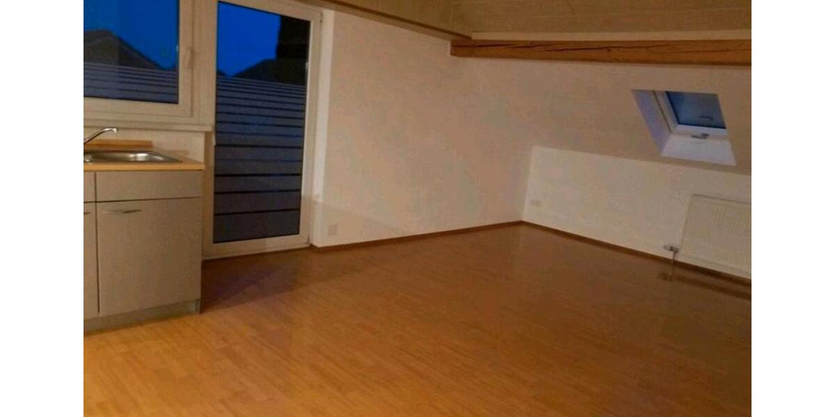 Dachgeschoßwohnung Kirchberg im Wald - 2 Zimmer, 74 m&sup2;, 640&euro; | Angebot:26598083
