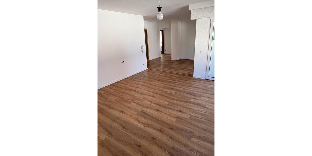 Erdgeschoßwohnung Spaichingen - 3.5 Zimmer, 90 m&sup2;, 1.150&euro; | Angebot:26691634