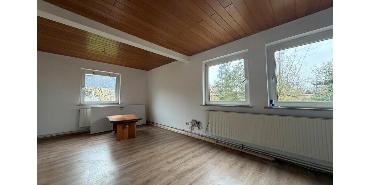 Einfamilienhaus Nordenham - 3.5 Zimmer, 90 m&sup2;, 900&euro; | Angebot:25892934