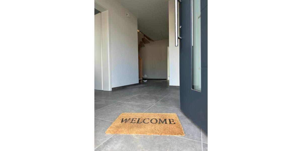 moderne Stadtvilla zur Miete - Erstbezug in energieeffiziente Neubau-Doppelhaushälfte 4 zimmer