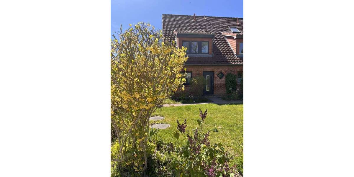 Einfamilienhaus Reinfeld - 4 Zimmer, 112 m&sup2;, 1.650&euro; | Angebot:27031872