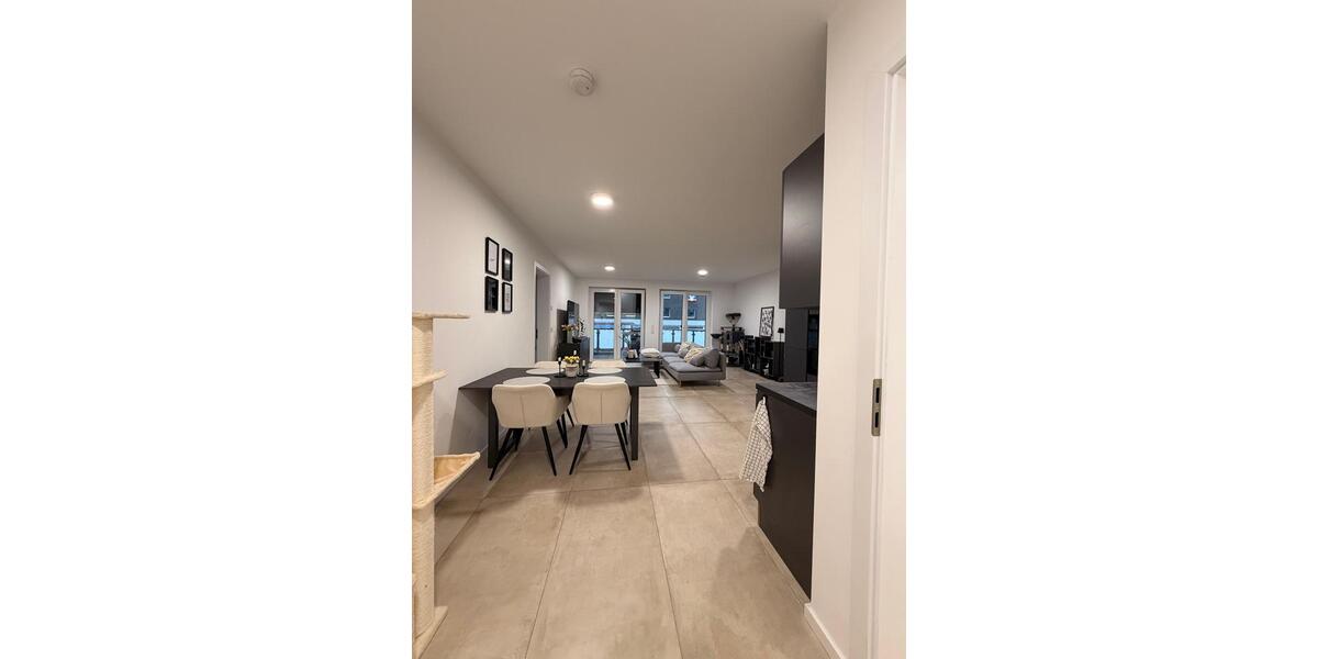 Etagenwohnung Hennef (Sieg) - 3 Zimmer, 96 m&sup2;, 1.598&euro; | Angebot:26035746