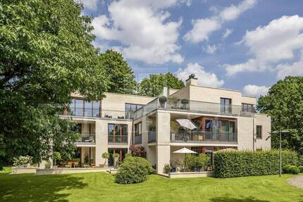 Exklusive Erdgeschoßwohnung mit sonniger Terrasse