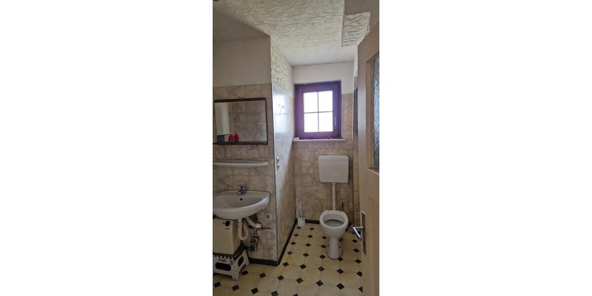 Etagenwohnung Burladingen - 3 Zimmer, 85 m&sup2;, 550&euro; | Angebot:25933485