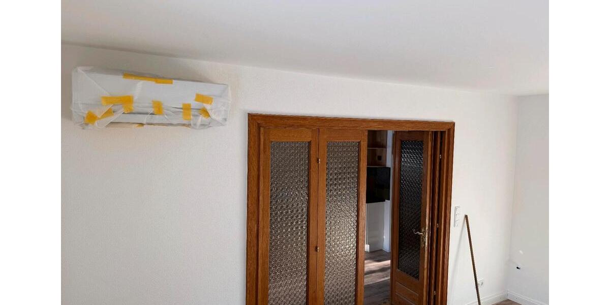 Kernsanierte, großzügige 2-Zimmer Wohnung im Grünen 2 zimmer