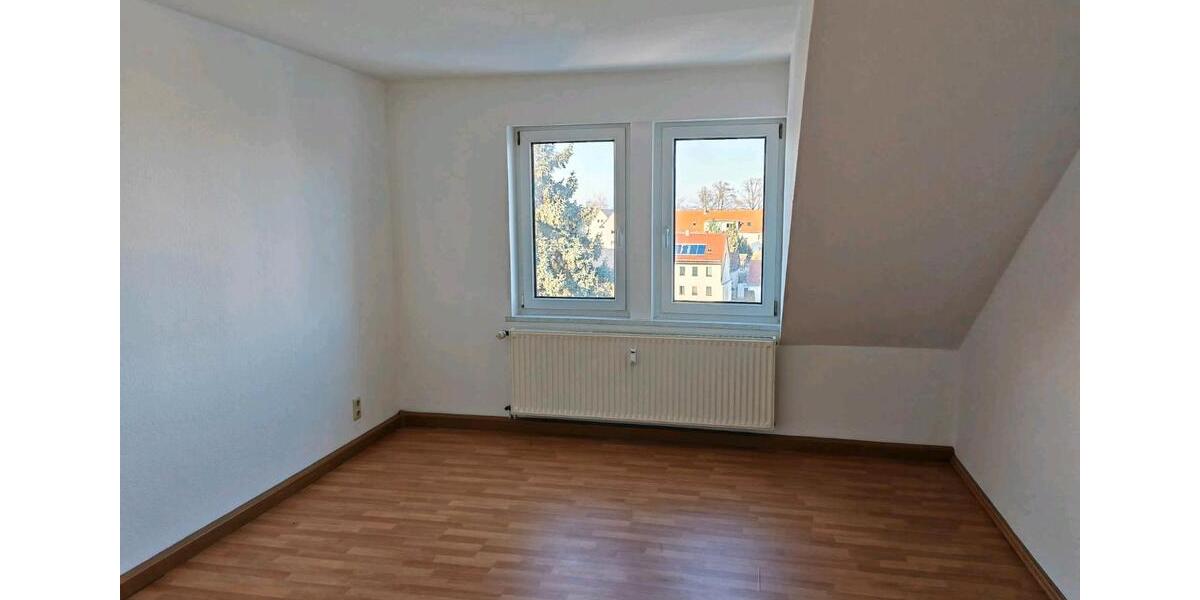 Dachgeschoßwohnung Leisnig - 3 Zimmer, 90 m&sup2;, 590&euro; | Angebot:24421120
