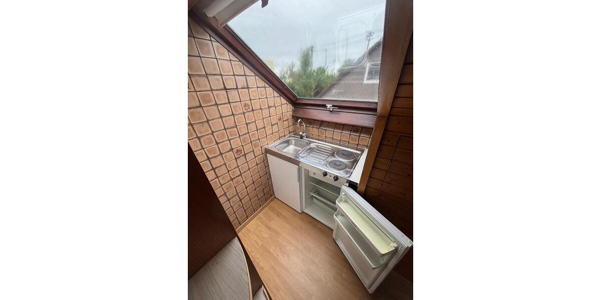 Dachgeschoßwohnung Renningen - 1 Zimmer, 20 m&sup2;, 680&euro; | Angebot:26550364