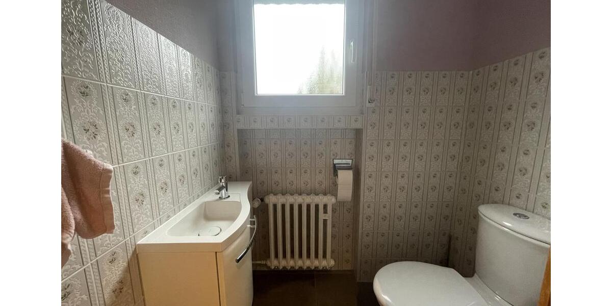 Einfamilienhaus Bergisch Gladbach - 3 Zimmer, 115 m&sup2;, 1.600&euro; | Angebot:26670208