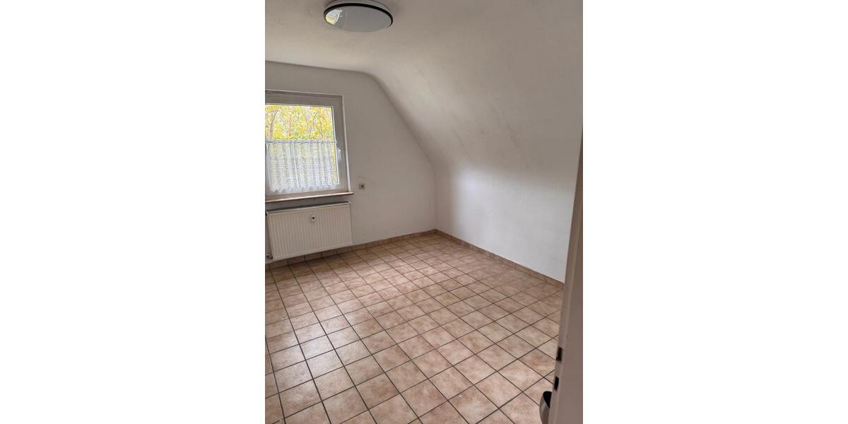 Dachgeschoßwohnung Seibersbach - 2 Zimmer, 40 m&sup2;, 400&euro; | Angebot:26545232