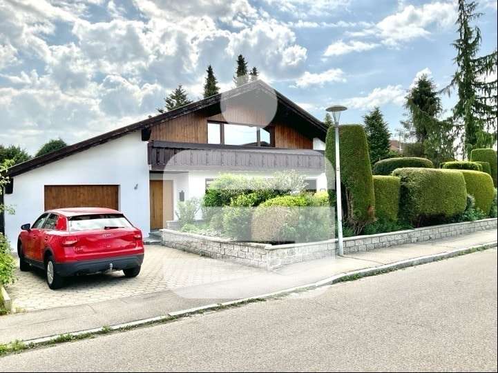 Einfamilienhaus Altusried - 5 Zimmer, 220 m&sup2;, 2.300&euro; | Angebot:26997424