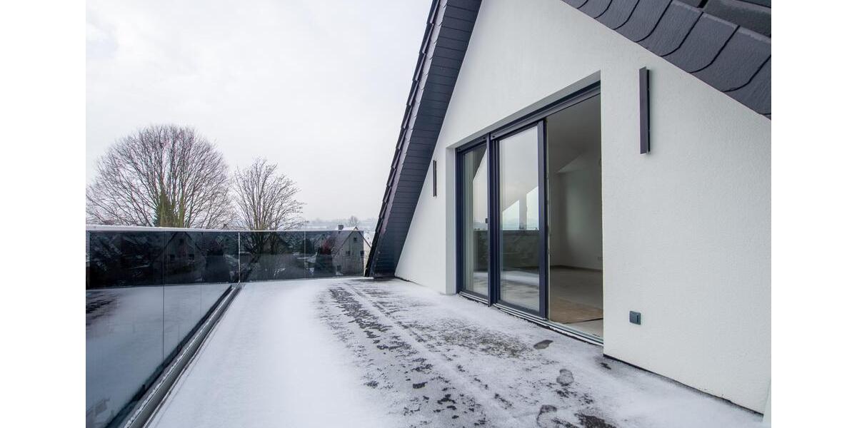 Dachgeschoßwohnung Hiddenhausen - 3 Zimmer, 106 m&sup2;, 1.100&euro; | Angebot:25921778