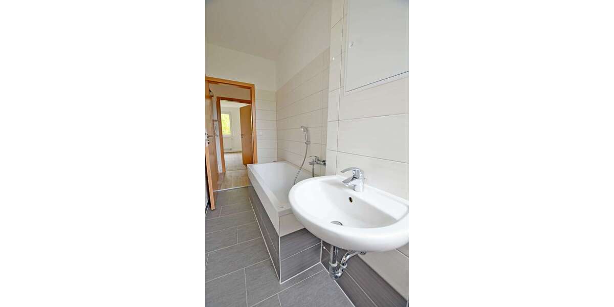 Etagenwohnung Sangerhausen - 4 Zimmer, 72 m&sup2;, 460&euro; | Angebot:26986319