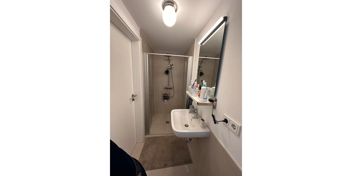 Dachgeschoßwohnung Frankfurt am Main Mitte-Nord - 1 Zimmer, 35 m&sup2;, 880&euro; | Angebot:26048543