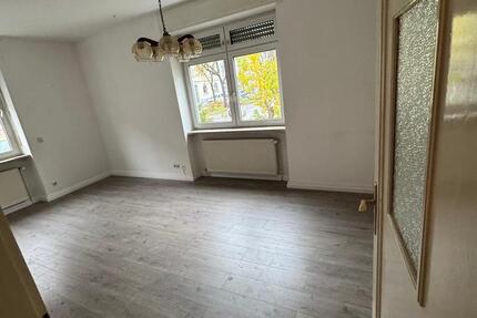 Modernisierte 2 Zimmer Wohnung mit Balkon in Top Lage 2 zimmer
