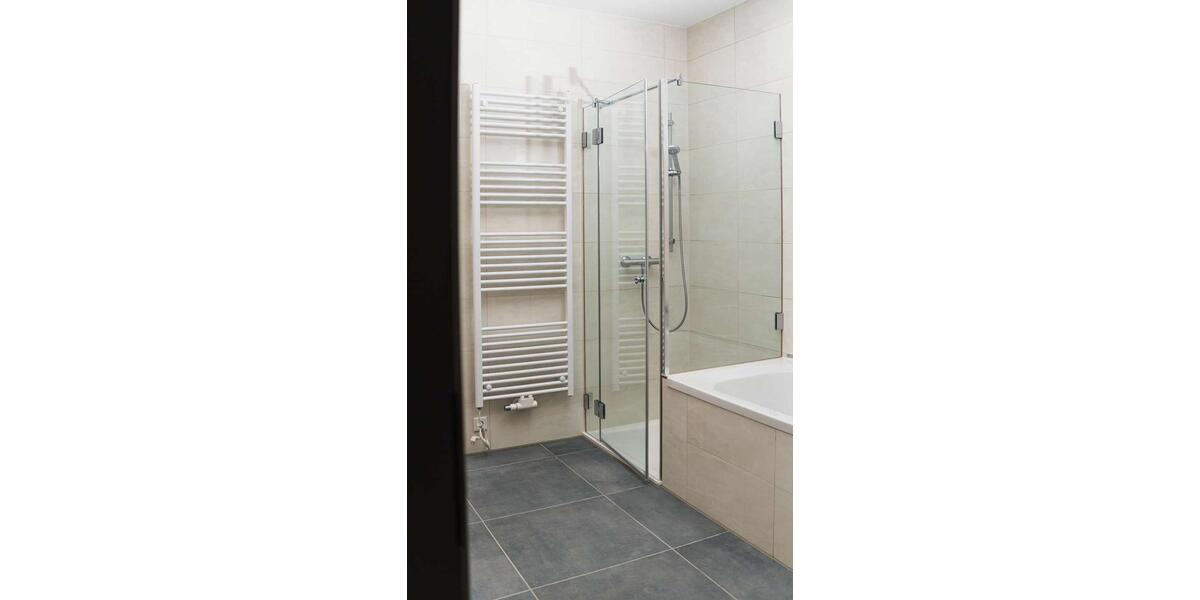 Erdgeschoßwohnung Glauchau - 3 Zimmer, 89 m&sup2;, 711&euro; | Angebot:26061905