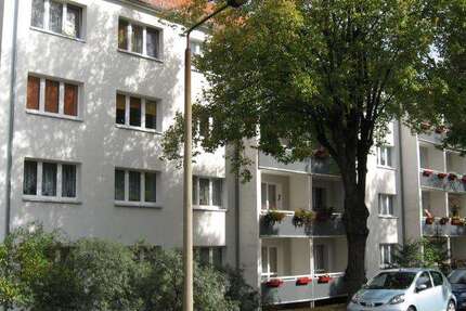 Wohnung zum Mieten in Naumburg (Saale) 429 € 58.06 m² 3 zimmer