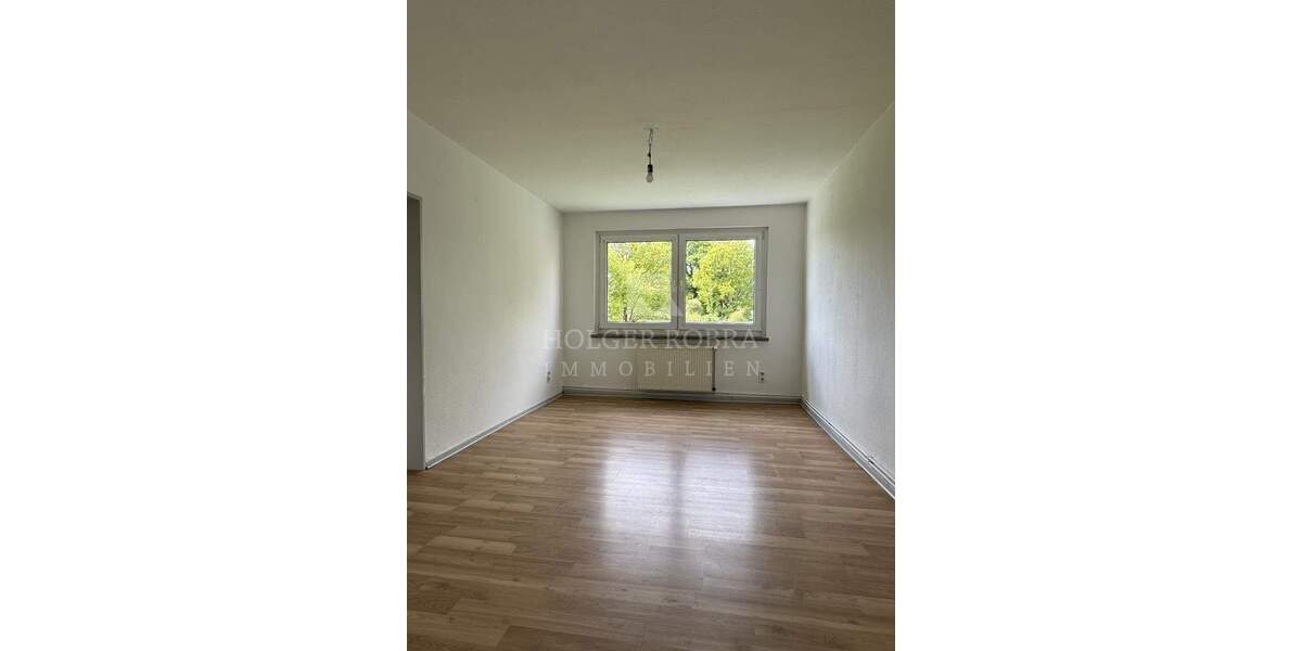 Etagenwohnung Salzwedel Mahlsdorf - 3 Zimmer, 75 m&sup2;, 395&euro; | Angebot:23983053