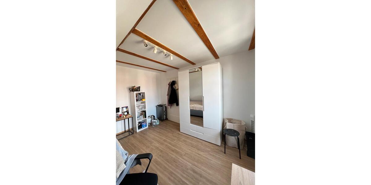Wohnen auf Zeit Kitzingen - 5 Zimmer, 16 m&sup2;, 650&euro; | Angebot:26092707